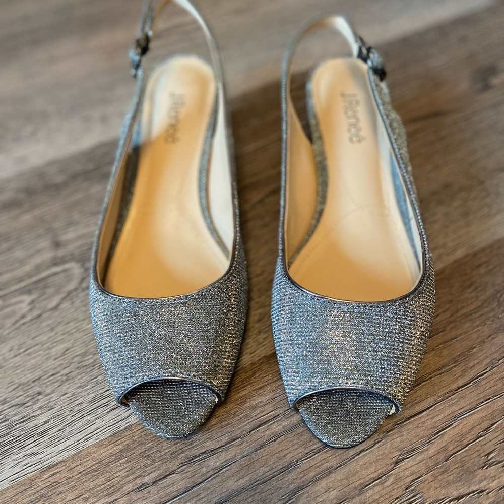 J.Renee Silver Heels Elegant Design